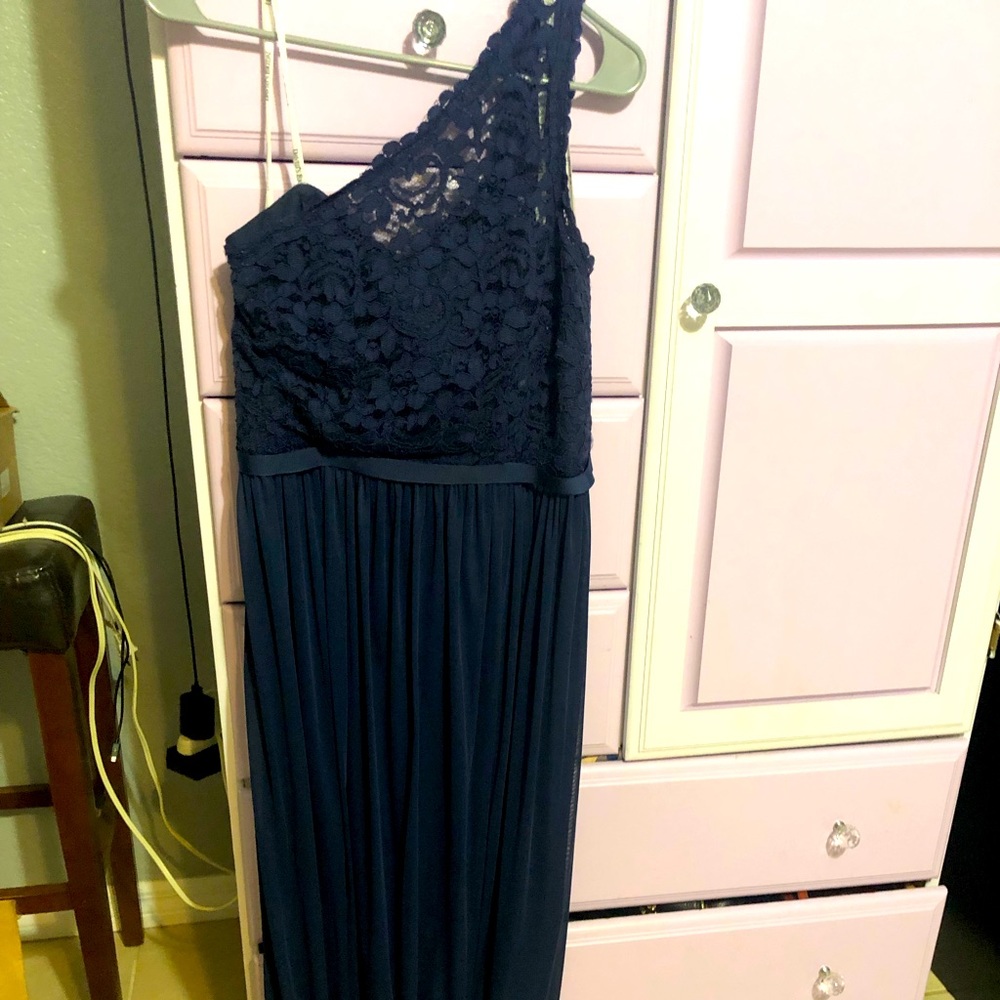 *SOLD* Navy blue David’s Bridal bridesmaid dress/evening gown